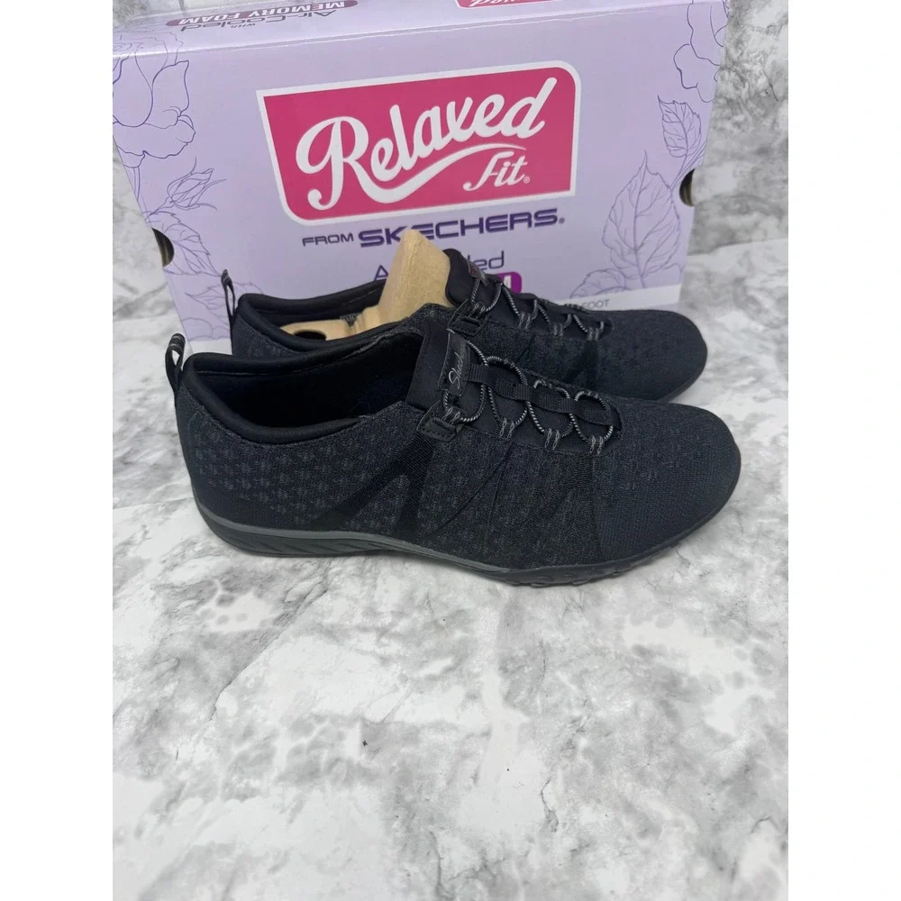 Skechers Relaxed Fit Breathe-Easy Sere-Knity Black Sneakers 100769 BLK Women 9.5
